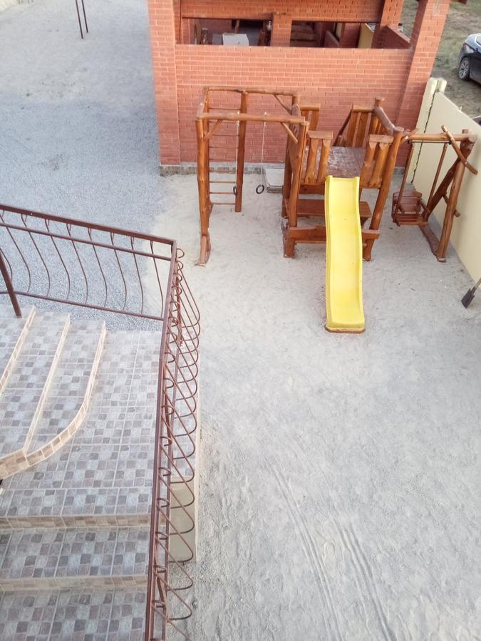 Hotel Lastochka Zaliznyi Port Esterno foto